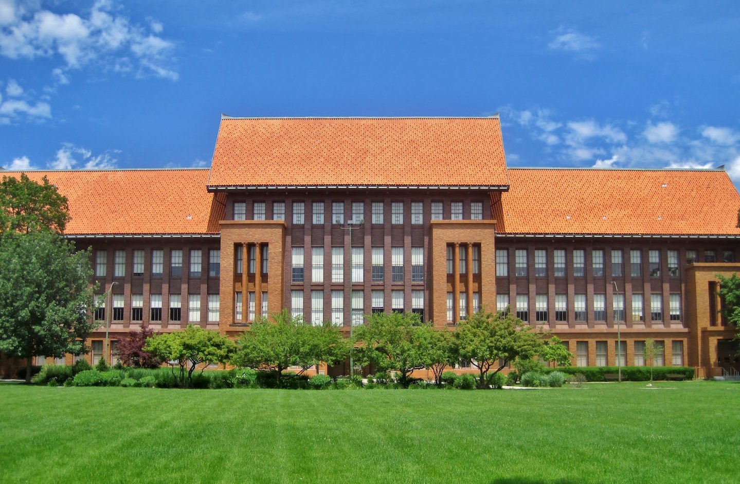 Present day image of Chicago’s Carl Schurz High School, designed by Dwight H. Perkins